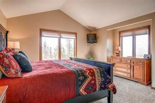 Grande Vista Boreas Pass By Pinnacle Lodging Breckenridge Exterior photo